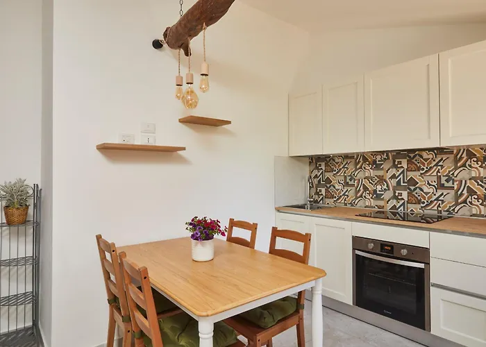 Alba Di Luna -trilocale Bosco, *